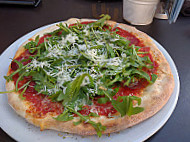 Pizzeria Italia food