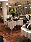 Sohar's Koscher-Restaurant inside