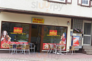 Ferhat Döner Pizza Haus inside