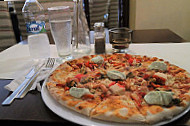 Pizza Roma food