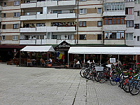 Pizzeria la Michele outside