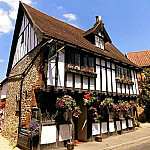 The Green Dragon outside