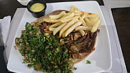 El Khalifa Shawarma food