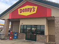 Denny's outside