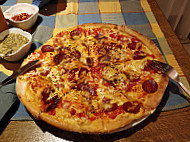 Pizzeria Riva food