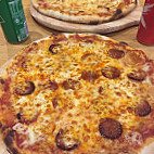 Plaza Pizza food