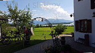 Seecafe Toni Am Chiemsee outside