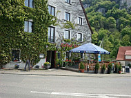 Gasthof Steinhaus Familie Gheorghe outside