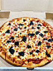 Gyldi's Pizza food