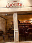 Epicerie Jacotte inside