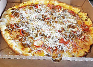 Heritage Pizza And Taproom food