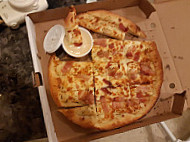 Julius Pizza food