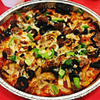 Johnny's Pizza House food