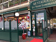 Le Verre Gourmand outside