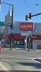 Carl's Jr. outside