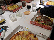 Pizza Pazza food