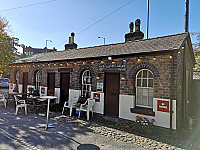 Weighbridge Inn inside