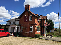 The Elder Tree Inn outside