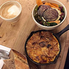 Le Pain Quotidien food