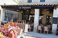 Brasserie Le Progres inside