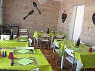 La Dinette De Montferrat food