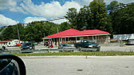 Peace Valley Diner outside