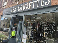 Les Causettes outside