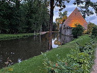 Château De Vault-de-lugny food