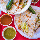 Tacos El Gavilan food