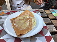 Lucette fait des crêpes food