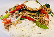 Mano Thai Diner food