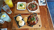 Burgoo Bistro food