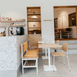 Mêzon À l'intérieur