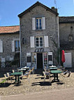 Le Café Du Marché inside