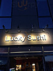 Lucky Sushi inside