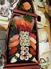 Sushi King food