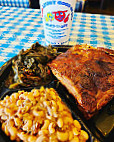 Pig-n-chik Bbq food