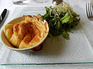 Domaine Du Gue A Tresmes food