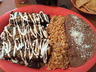 El Mariachi food