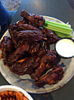 Pluckers Wing food