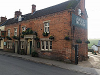 The Green Dragon outside