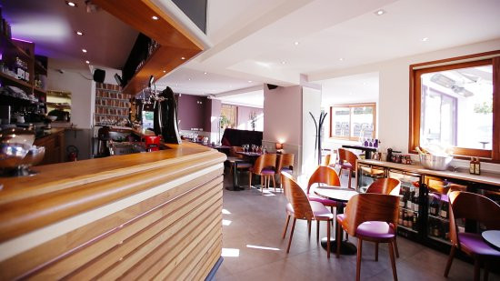 restaurant image