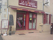 La Flambee outside