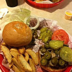 Fuddruckers food