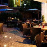 Au Clair Obscur Comida