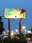 Olive Garden Italian outside