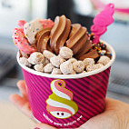 Menchie's Frozen Yogurt food