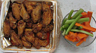 Wings 'n Things food