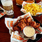 Hooters Myrtle Beach food