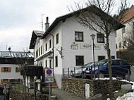 Gasthaus Schroll outside